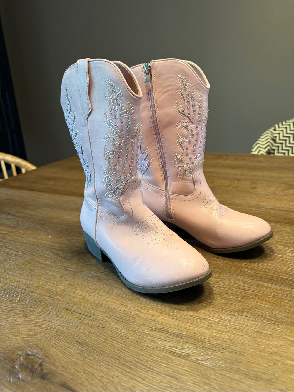 Kids Western-Style Embroidered Pink Cowboy Boots